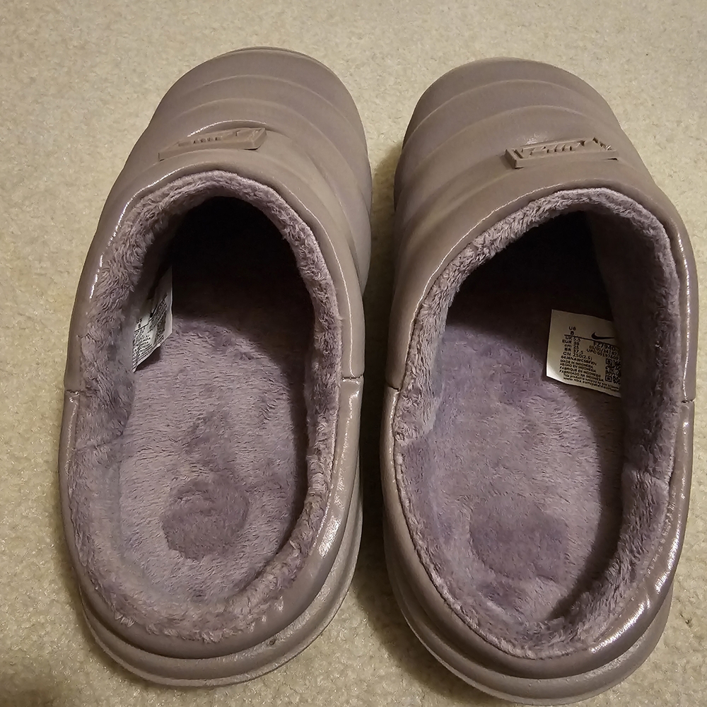 Nike Burrow Quilted Mules in Light Violet. - Picture 2 of 4